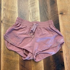 Lululemon Hotty Hot Shorts - Quicksand